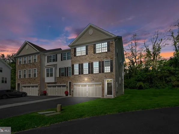 415 Chestnut Ct, Langhorne, PA 19047