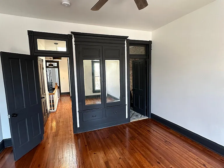 139 N Linwood Ave — Photo 13