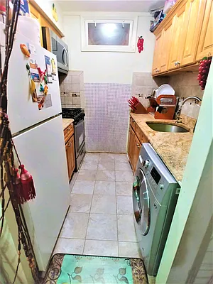 Sold by Douglas Elliman | media 7