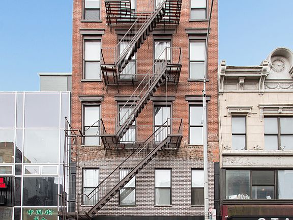 3rd image of 281 Grand St APT 5R