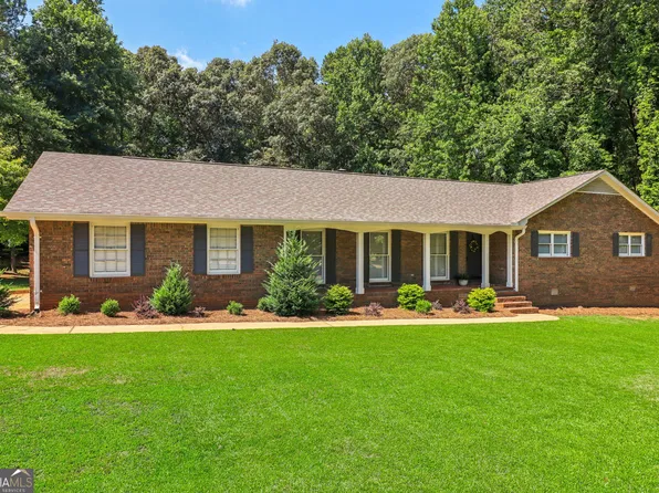 230 Roxboro Ct, Fayetteville, GA 30215