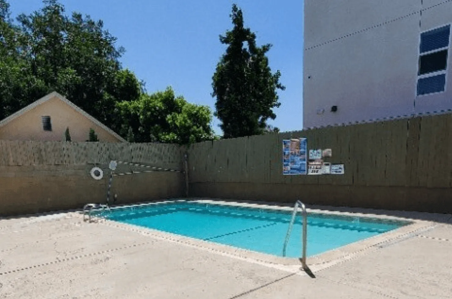Sepulveda Villas — Photo 3