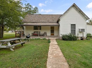 401 E Treadwell St, Aquilla, TX 76622