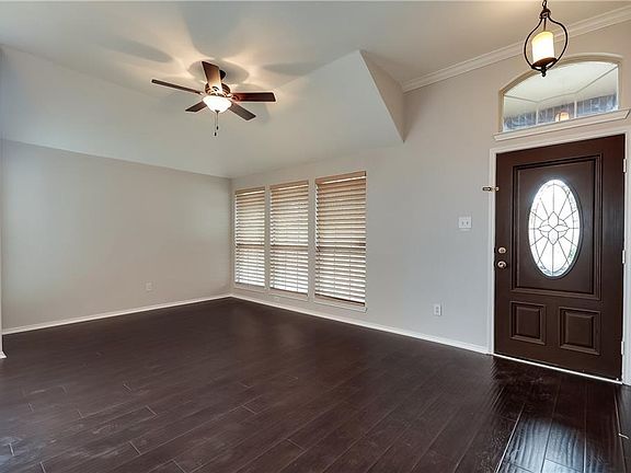 2nd image of 3502 Waltham Dr