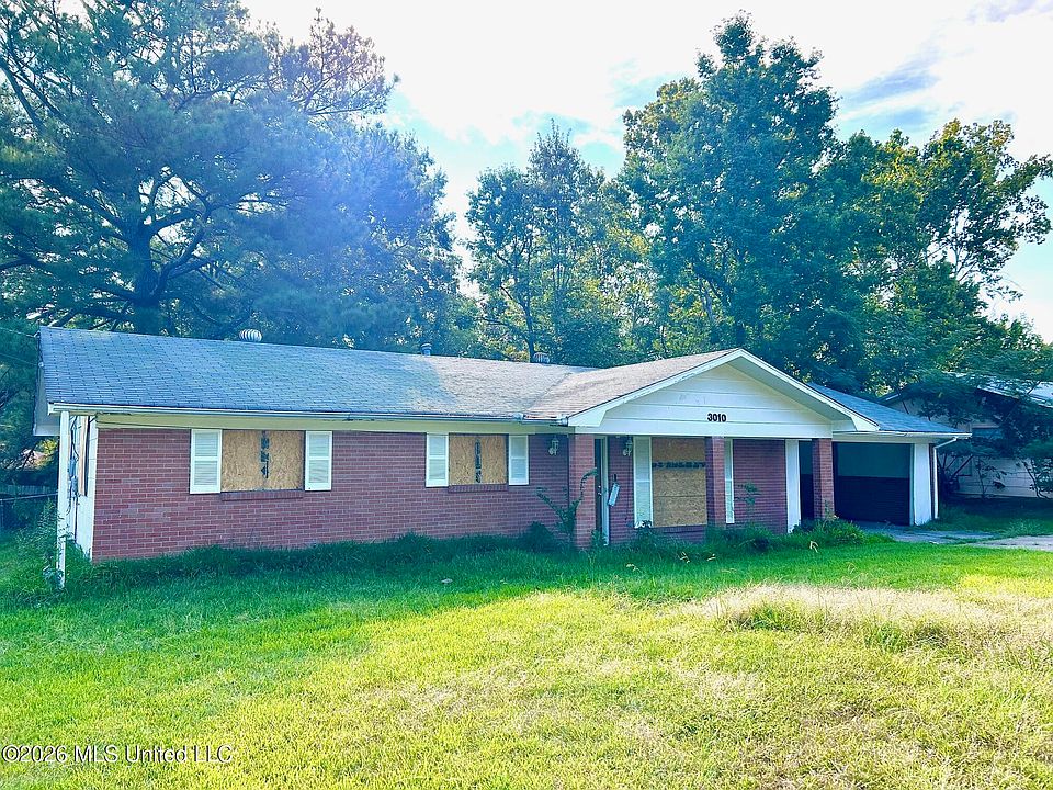 2nd image of 3010 Suncrest Dr