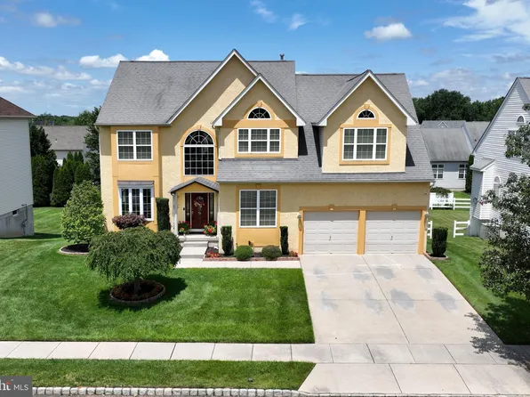 14 Patriot Way, Woolwich Township, NJ 08085