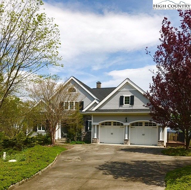 1st image of 596 Troon Avenue