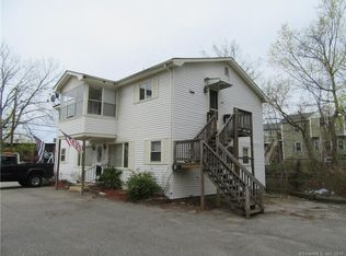 21 Mechanics St APT 3, Putnam, CT 06260