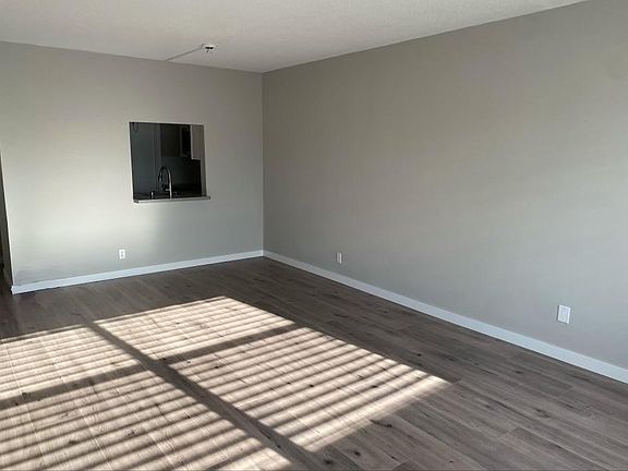 4th image of 6500 NE 18th Ave APT 8