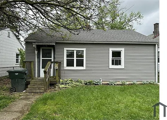 2 bed, $1,100 — Photo 1