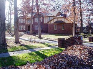 4923 Oak Grove Rd NE, Cedar Rapids, IA 52411