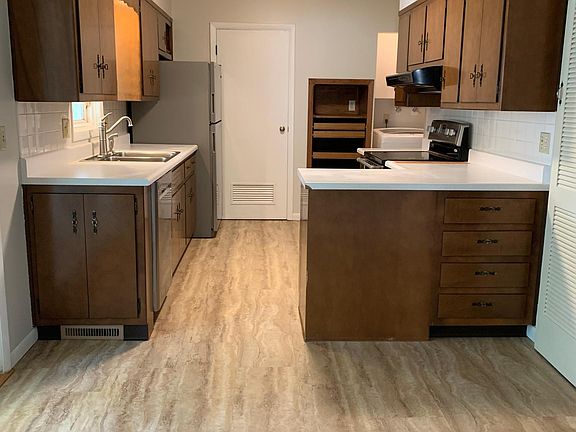 5th image of 4109 Highwood Dr