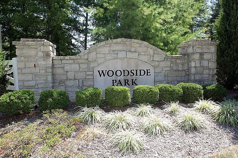 1st image of 125 Woodside Park Dr