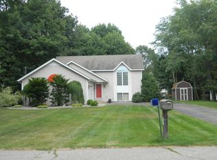 4747 Wildwood Rd, Holland, MI 49423
