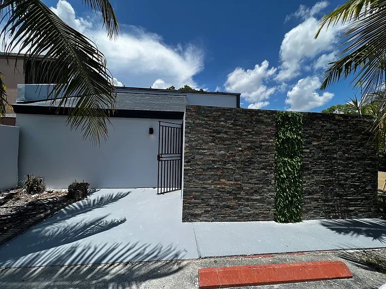 12401 SW 20th Ter — Photo 1