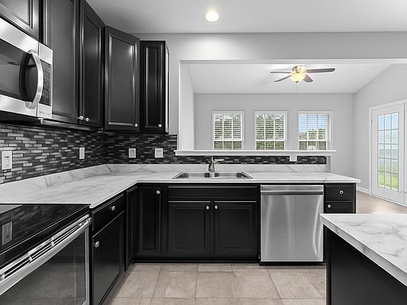 4th image of 2207 Ambergate Dr