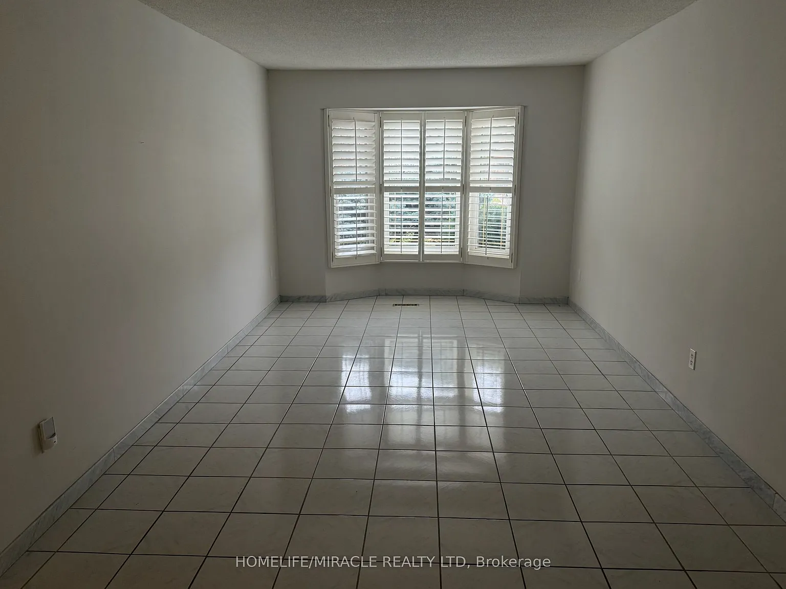 4 bed, $3,800 — Photo 4