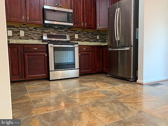 6371 Gray Sea Way — Photo 4