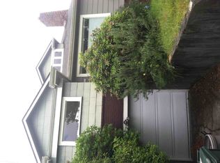 6820 17th Ave NE, Seattle, WA 98115