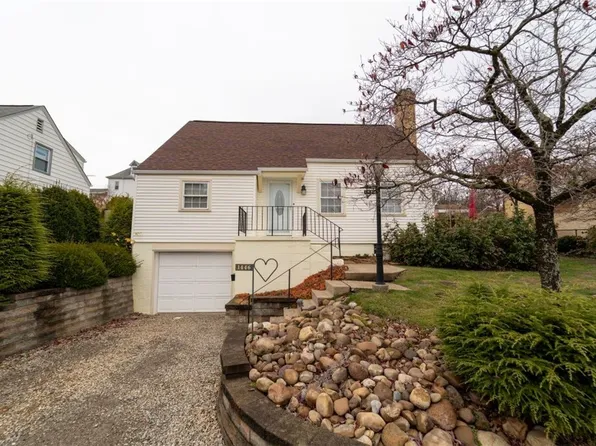 1446 Kinmount St, Pittsburgh, PA 15205