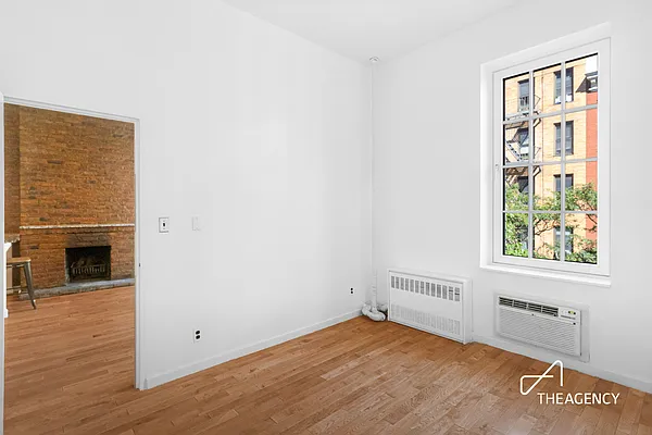 Rented by The Agency | media 9