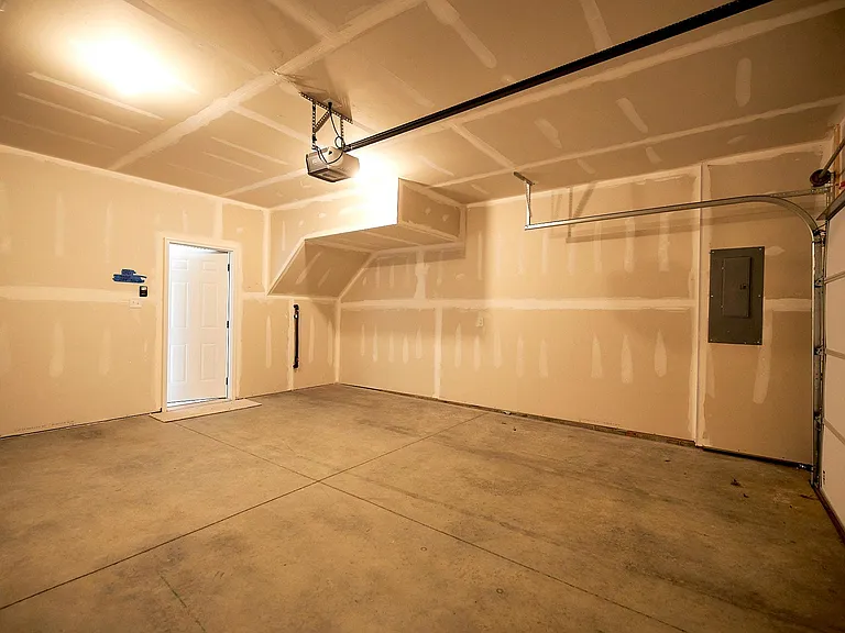 13868 Randolph Pond Ln — Photo 43