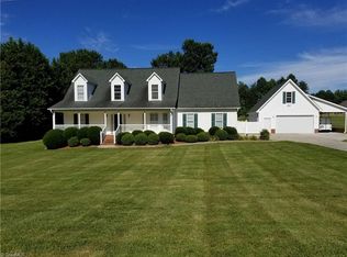 432 Hicks Rd, Lexington, NC 27295