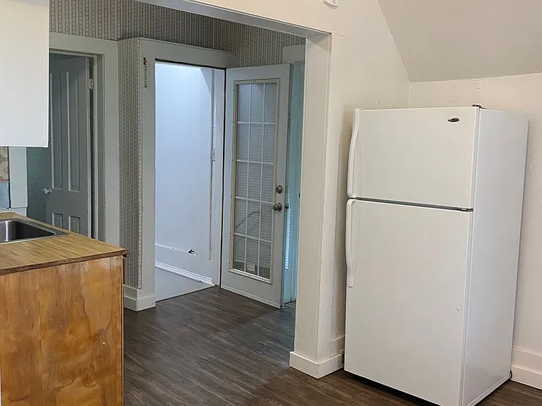 207 S Sprague St — Photo 6