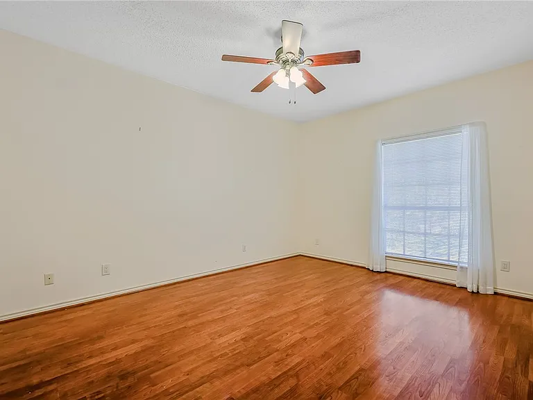 5917 Harvest Hill Rd — Photo 34