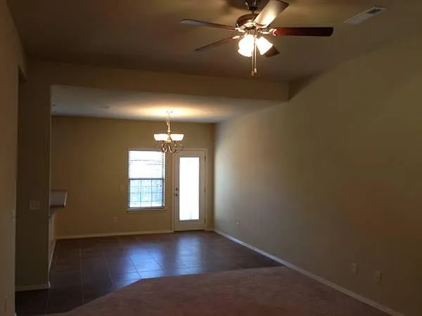 1002 Oak Crossing Dr #1002 — Photo 5