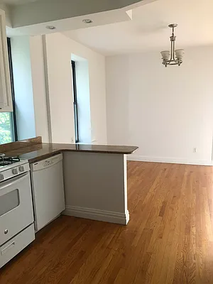 Rented by CitySites Real Estate Group | media 2