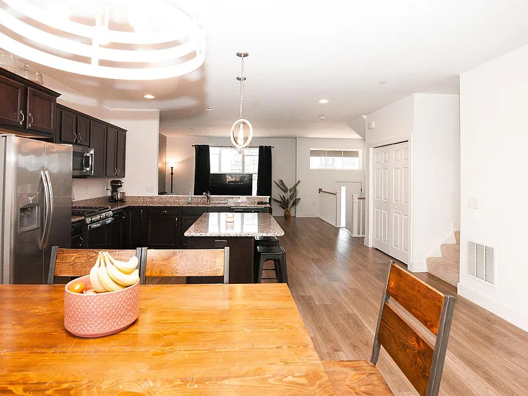 313 Estate Dr — Photo 16