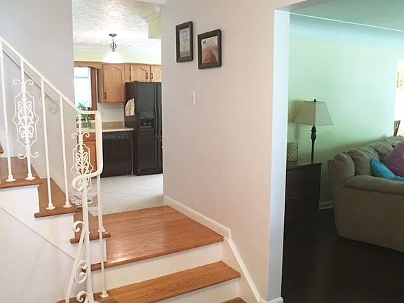 4th image of 8080 Nieman Dr