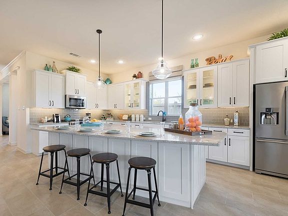 The Hennessey - Kitchen