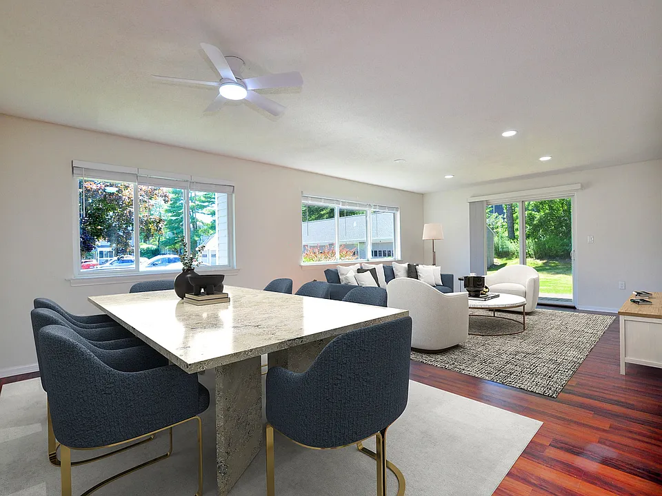 51 Hilltop Dr