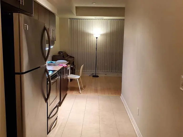 2885 Bayview Ave #424 — Photo 6