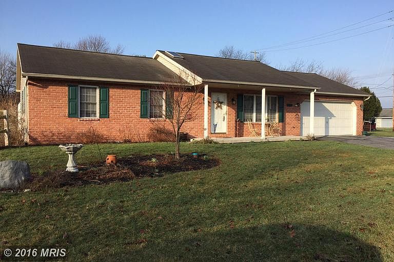 1st image of 706 Ryan Ln