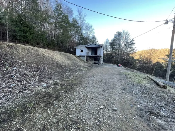 425 Canoe Creek Rd, Liberty, KY 42539