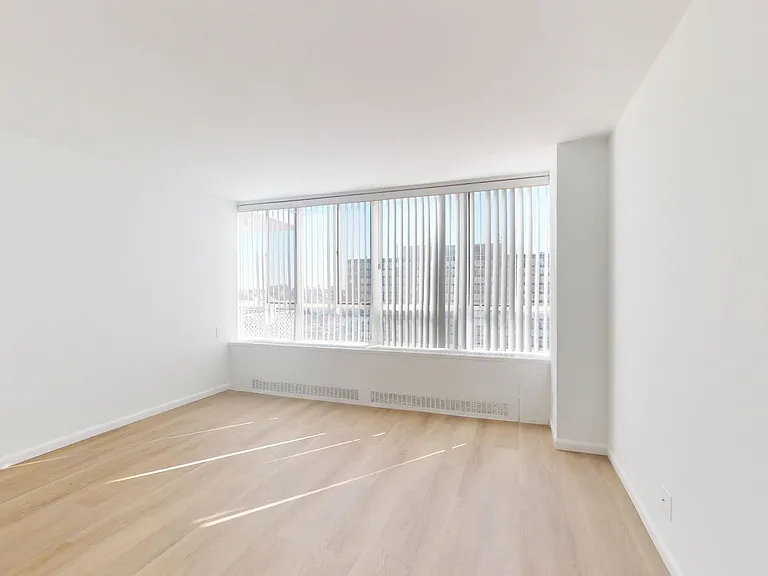 Dining/Living room