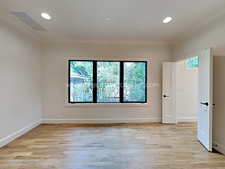 4417 Emerson Ave — Photo 16
