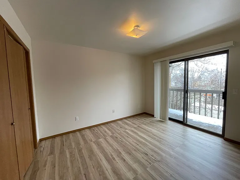 1111 E 8th Ave — Photo 39