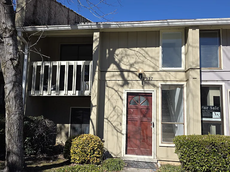 7937 Charter Oak Ln — Photo 1