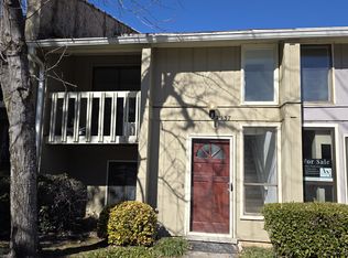 7937 Charter Oak Ln, Charlotte, NC 28226