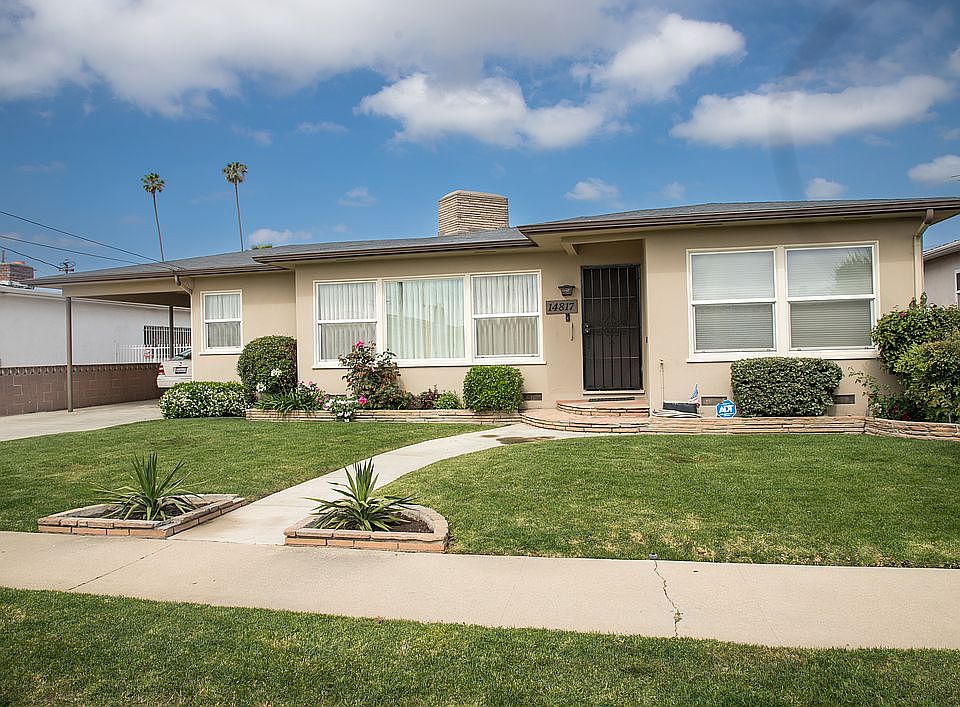 1st image of 14817 S Catalina Ave