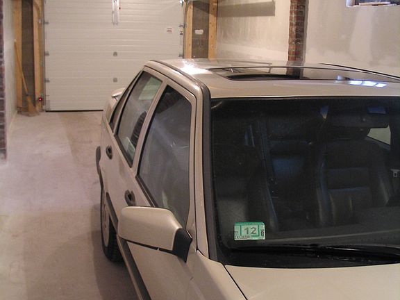 2 car garage (front/back)