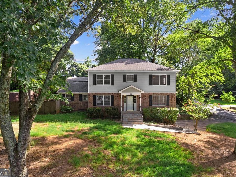 1st image of 3722 Southgate Dr SW