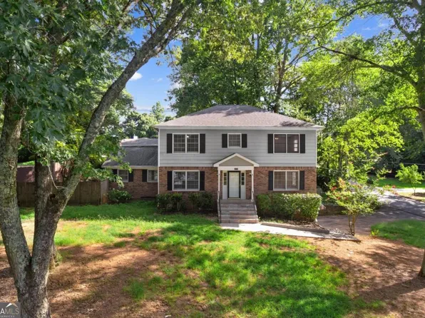 3722 Southgate Dr SW, Lilburn, GA 30047