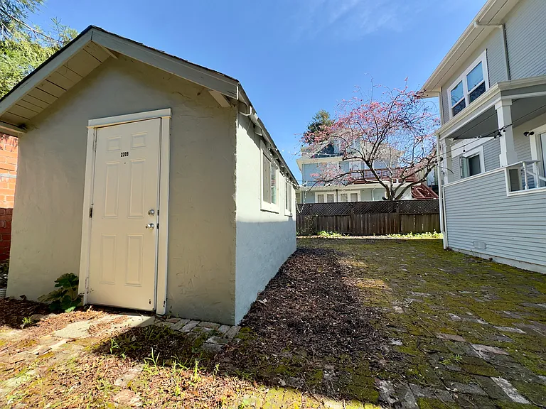 2211 Haste St — Photo 48