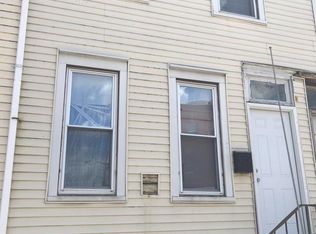 672 N Clinton Ave, Trenton, NJ 08638