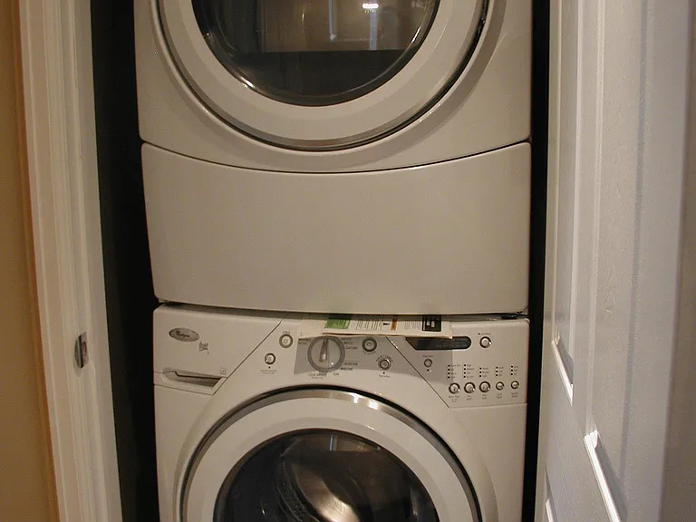 Stacking washer and dryer